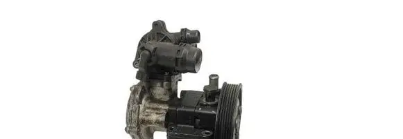 BMW 3 E46 Power steering pump 6758595
