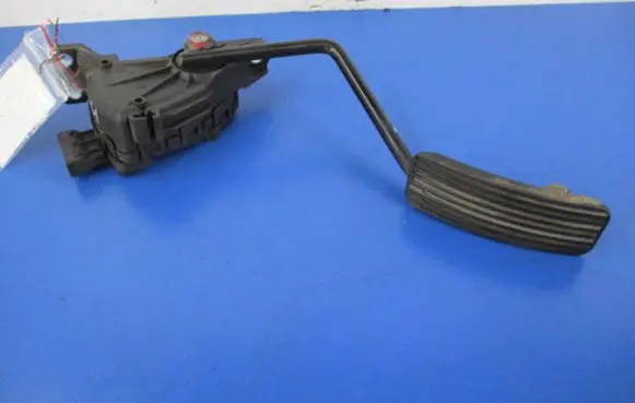 Opel Agila A Accelerator throttle pedal 9204284CN