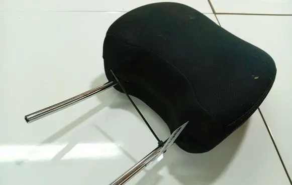 Subaru Forester SG Front seat headrest 