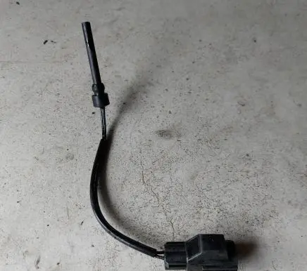 Volvo XC90 Coolant level sensor 8649669 06112715