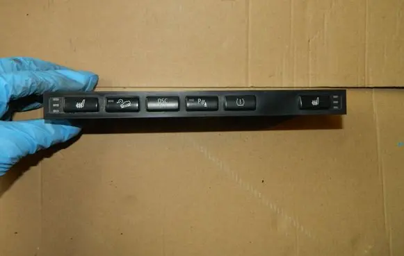 BMW X3 E83 Seat heating switch 3415619 110187
