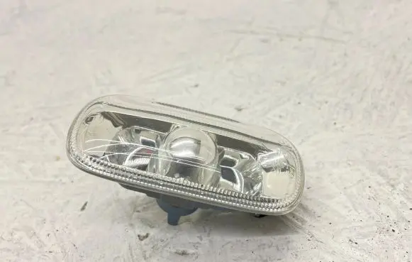 Audi A6 S6 C6 4F Front fender indicator light 8E0949127