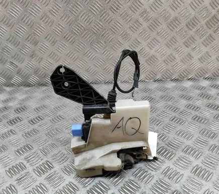 Volkswagen Transporter - Caravelle T5 Coupe door lock (next to the handle) 3B1837015AQ
