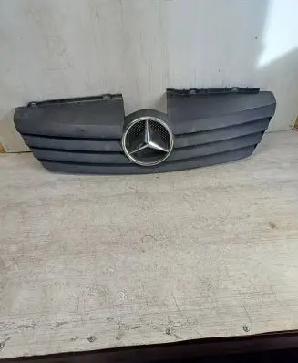Mercedes-Benz Vaneo W414 Front bumper upper radiator grill A4148880060 A4148800085