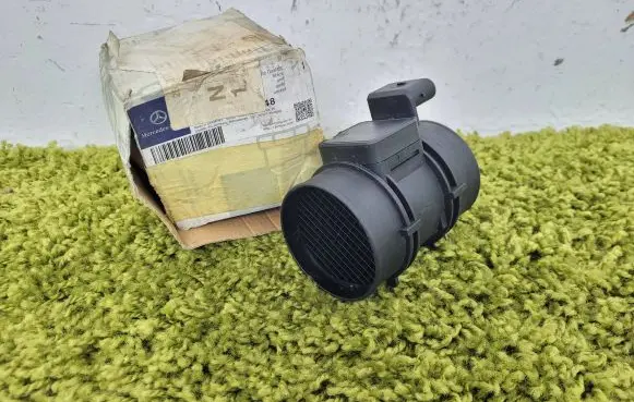 Mercedes-Benz G W463 2nd Gen Mass air flow meter A0000941748