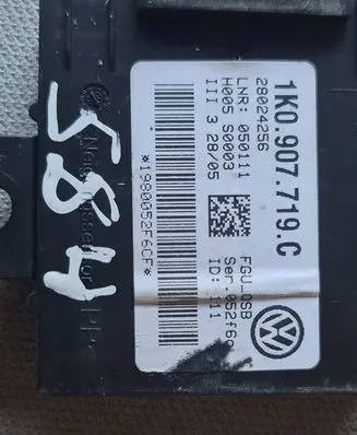 Volkswagen Touran I Alarm control unit/module 1K0907719C 28024256 1980052F6CF