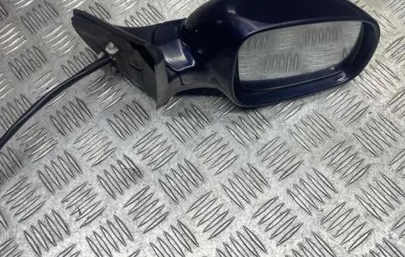 Volkswagen Golf IV Front door electric wing mirror 057252