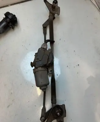 Mazda 6 Front wiper linkage and motor 3121