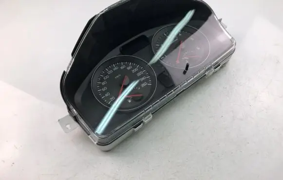 Volvo C70 Speedometer (instrument cluster) 31296228