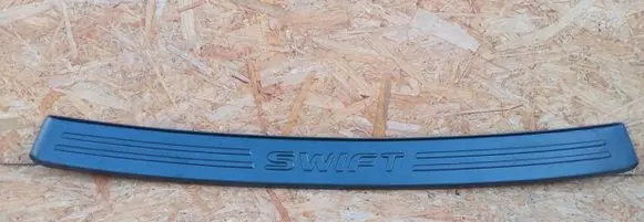Suzuki Swift II Rear sill trim cover