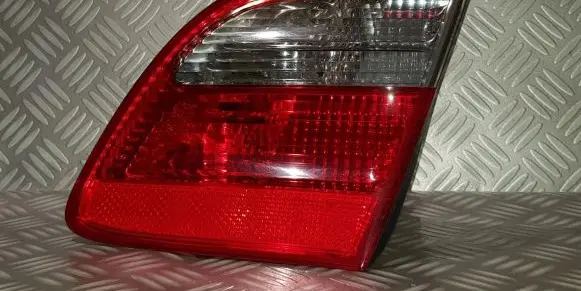 Mercedes-Benz E W211 Tailgate rear/tail lights A2118203064