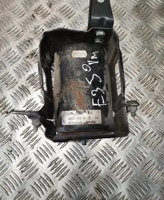 Mercedes-Benz E C207 W207 Engine mount bracket A2076200182