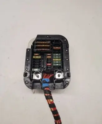 Mercedes-Benz C W205 Fuse module A2225403150