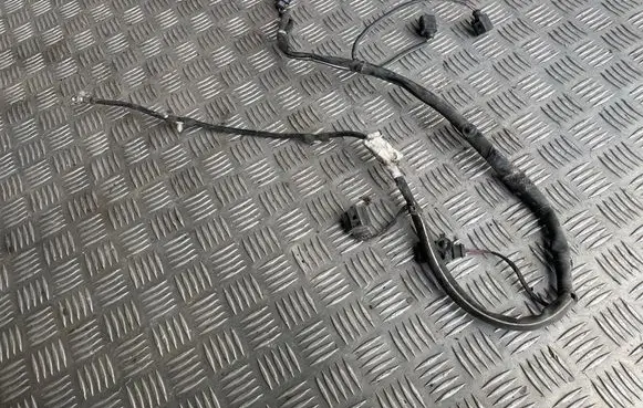 Audi A3 S3 8P Positive cable (battery) 