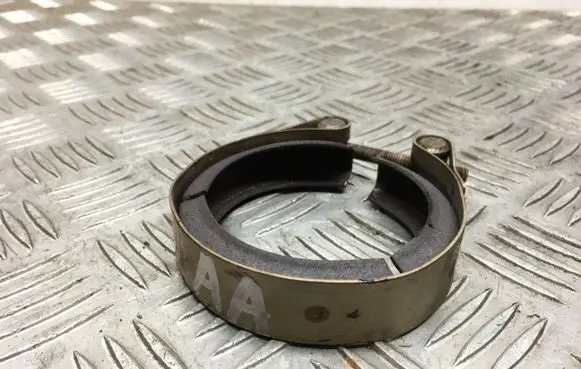 Volkswagen Tiguan Muffler pipe connector clamp 1K0253725 83725
