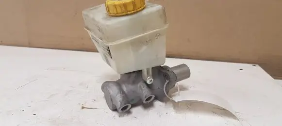 Jaguar XF X250 Master brake cylinder 03350886971