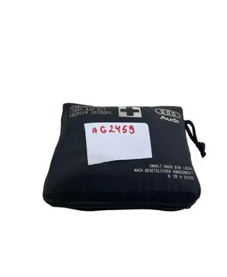 Audi A4 S4 B9 8W First aid kit 8W0860282B