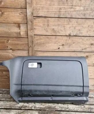 Volkswagen Golf V Glove box set 