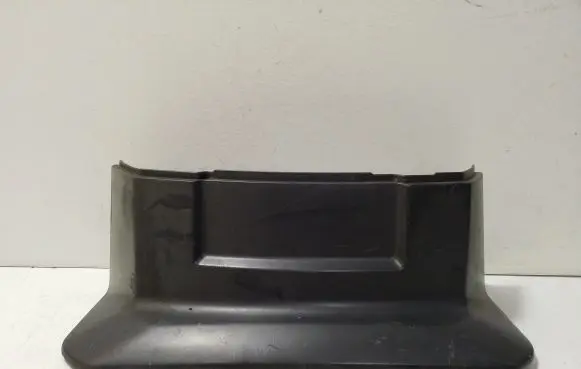 Mitsubishi Pajero Other trunk/boot trim element 5837A006