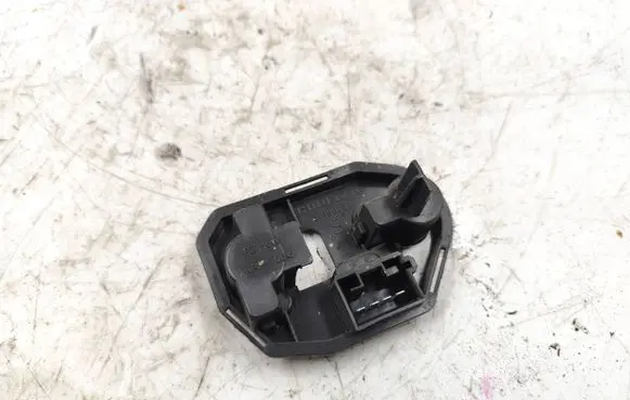Alfa Romeo 145 - 146 Tail light bulb cover holder 37190751
