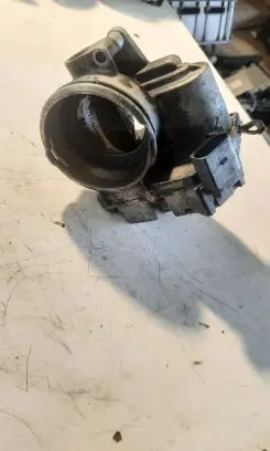 Volkswagen Golf IV Throttle valve A2C53099815