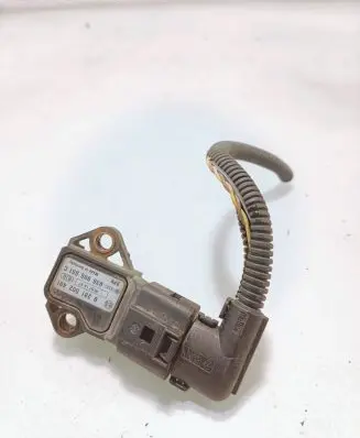 Skoda Octavia Mk2 (1Z) Air pressure sensor 038906051C 0281002401