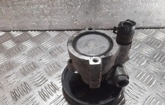 Renault Laguna II Power steering pump 8200054528
