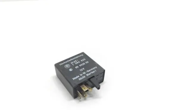 BMW 5 E34 Other relay 61351384825