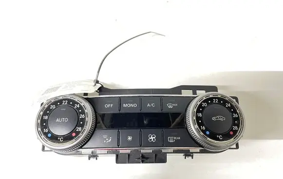 Mercedes-Benz C W204 Climate control unit 2048300590 380700
