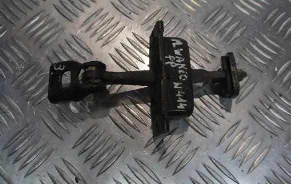 Mercedes-Benz Vaneo W414 Front door check strap stopper 