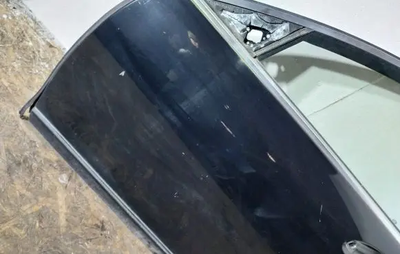 Mercedes-Benz S W220 Front door