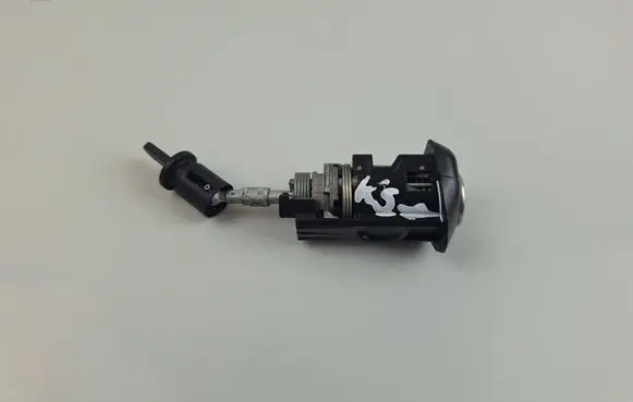Audi Q5 SQ5 FY Front door lock 80B837167A 80B837168A
