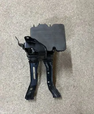 Subaru Forester SK ABS Pump 27536SJ091