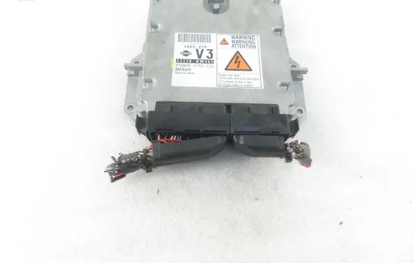 Nissan Primera Engine control unit/module 23710AW402 2758002193