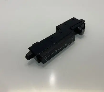 Mercedes-Benz E W211 Gear shift selector indicator A2115420126 13569800 E042746021