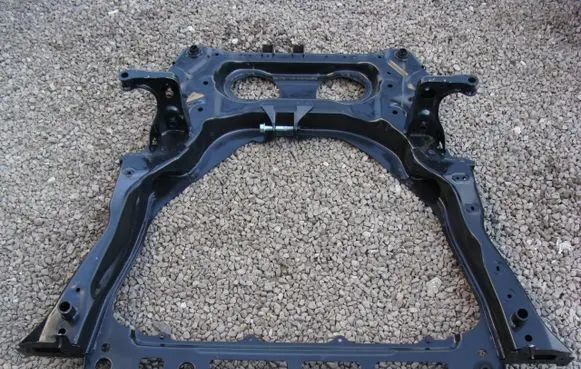 Nissan Qashqai J12 Front axle beam 