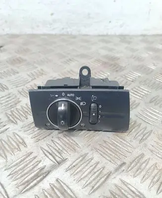 Mercedes-Benz E W211 Light switch 2115450304 04056041