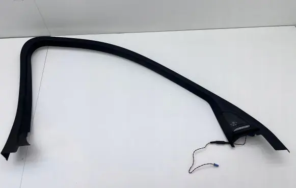 BMW X6 F16 Front door coupe window/glass frame 