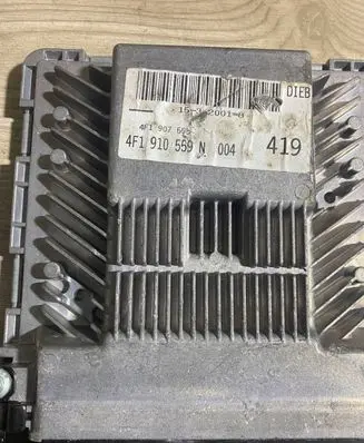 Audi A6 S6 C6 4F Engine control unit/module 4F1910559N