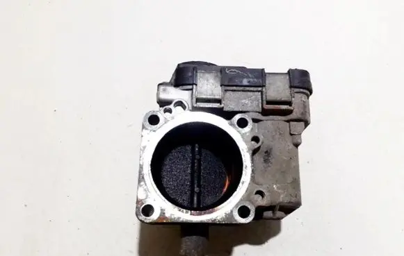 Volkswagen Golf V Throttle valve 03c133062a