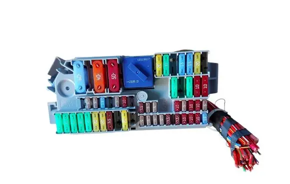 BMW X5 G05 Fuse box set 030093500 6807487 6114V7