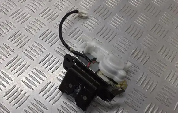 Mazda 5 Tailgate exterior lock 5G21
