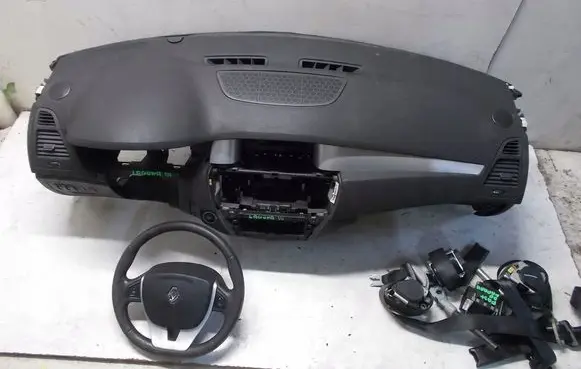 Renault Laguna III Dashboard DESKAKONSOLA