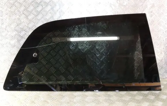 Mercedes-Benz Vito Viano W447 Front triangle window/glass 