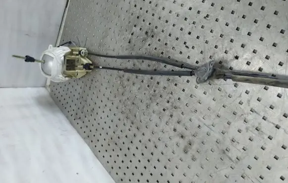 Volvo S60 Gear shifter/selector 8028100061