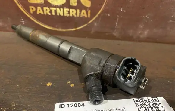 Fuel injector