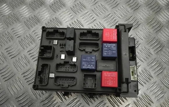 Renault Laguna II Fuse box set 8200190269 G4256