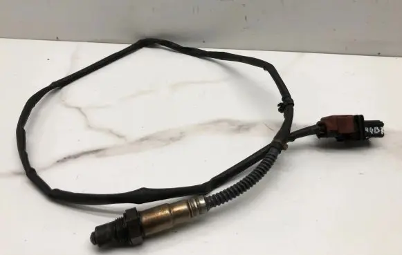 Audi A4 S4 B7 8E 8H Lambda probe sensor 059906262 0281004038