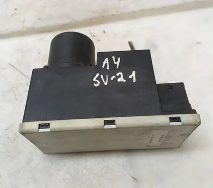 Audi A4 S4 B5 8D Central locking motor 8L0862257E 1007270697