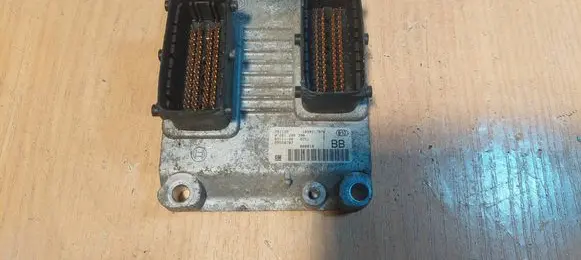 Opel Astra H Engine control unit/module ECU 0261208396 55558787